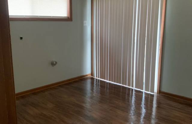 ADORABLE HOME READY FOR MOVE IN Gallery 3