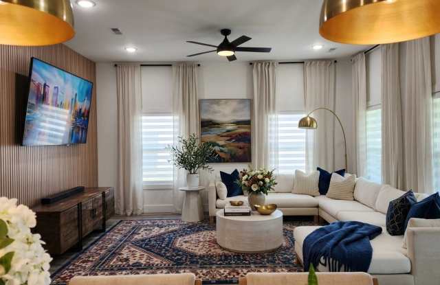 Beautifully maintained home Gallery 4