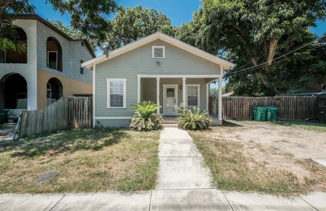 207 Hill St photos photos