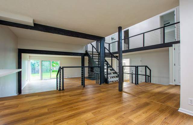 Beautifully Remodeled Modern 5 Bedroom / 3 Bath Home Near Millard North photos photos Beautifully Remodeled Modern 5 Bedroom / 3 Bath Home Near Millard North photos photos
