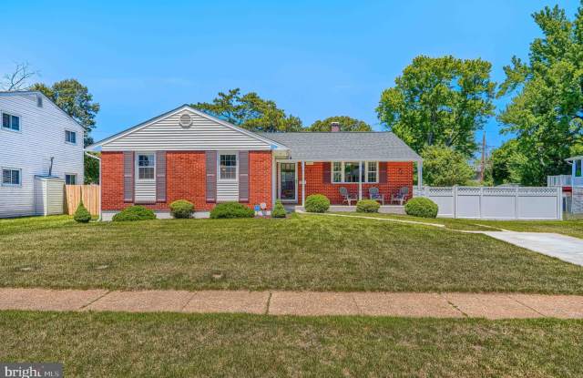 280 MACKINTOSH Drive photos photos