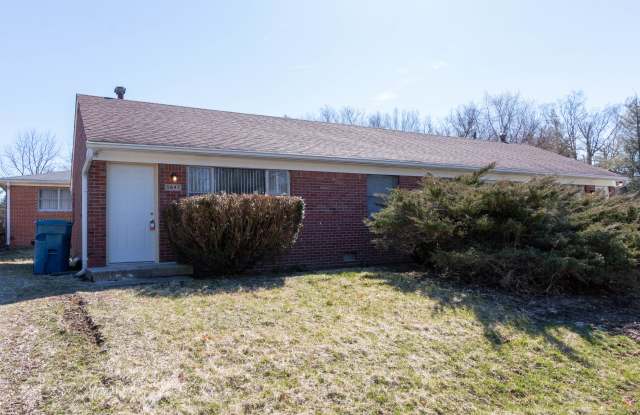 5847 Woodside Dr Gallery 2