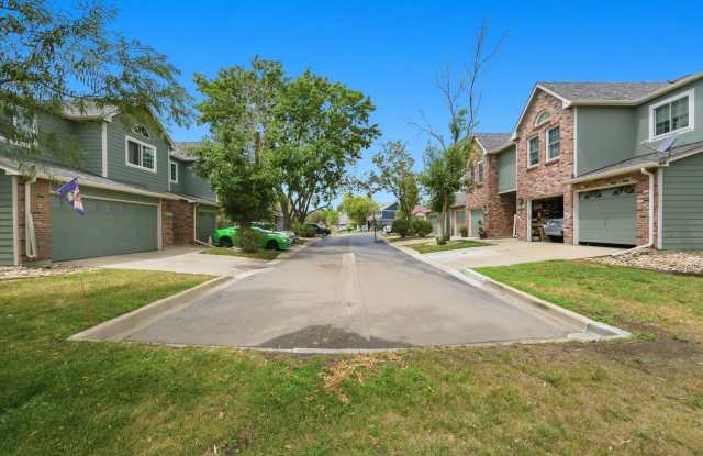 Spacious 4-Bedroom Townhome Backing to Open Space – Attached 2-Car Garage! photos photos Spacious 4-Bedroom Townhome Backing to Open Space – Attached 2-Car Garage! photos photos