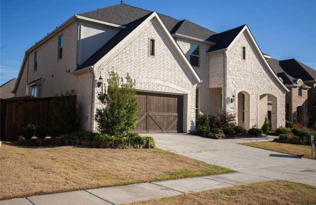 7600 Clear Rapids Drive Gallery 3