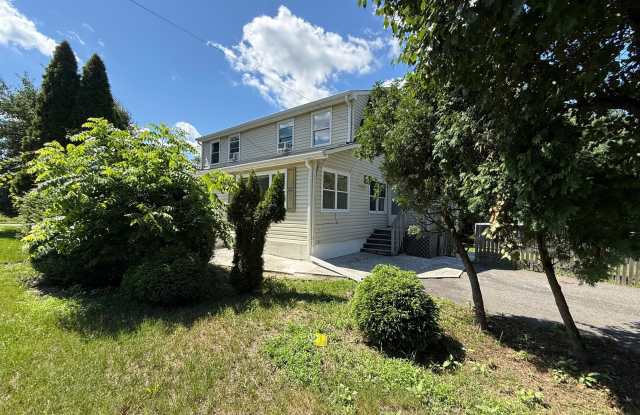 236 W Farms Road Gallery 2