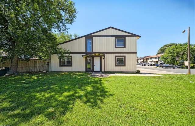900 Maplehurst Court Gallery 1