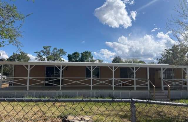 3 Bedroom Spacious Home - Contact Property Pros photos photos 3 Bedroom Spacious Home - Contact Property Pros photos photos