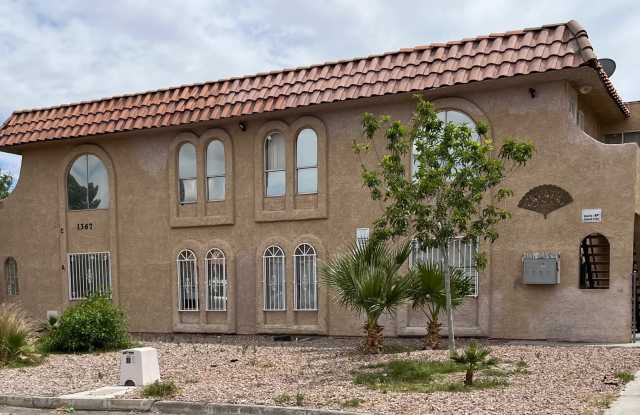 1367 Pattee Cir photos photos