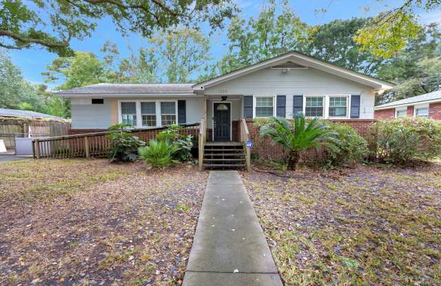 Spacious 3 bedroom home in West Ashley - 1329 Stoney Street, Charleston County, SC 29407