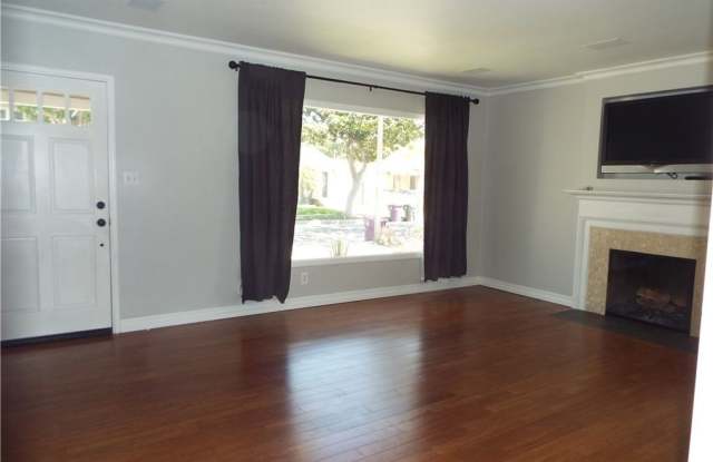 5212 East Walkerton Street Gallery 3