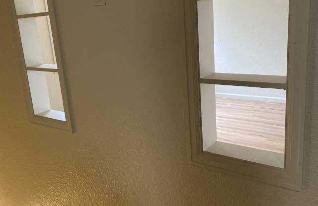 1926 Cadillac Ave photos photos