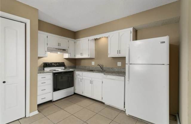 122 Northeast Greystone Drive photos photos