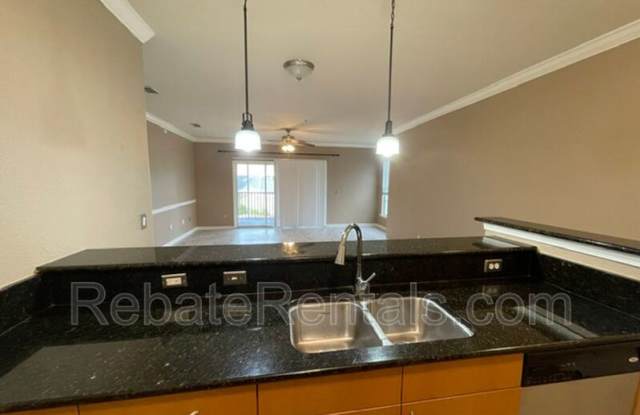 8290 Gate Parkway W Gallery 4