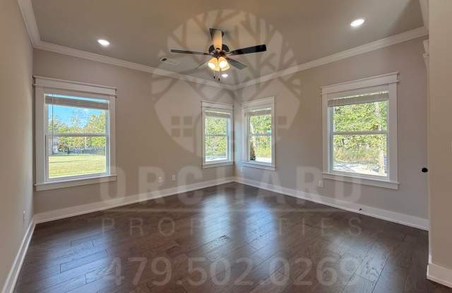 Bella Vista Single-Family Home- 2 Bed/ 2 Bath - Well-Crafted Camden Plan | Short & Long-Term Options Available- Contact us for Details! Gallery 4