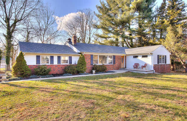 4 Knollwood Drive - 4 Knollwood Drive, Tinton Falls, NJ 07724