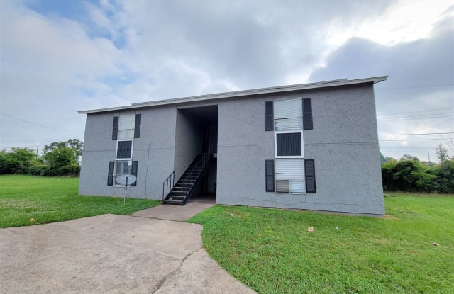 2815 Cypress Bend Cir - 2815 Cypress Bend Circle, Bryan, TX 77801