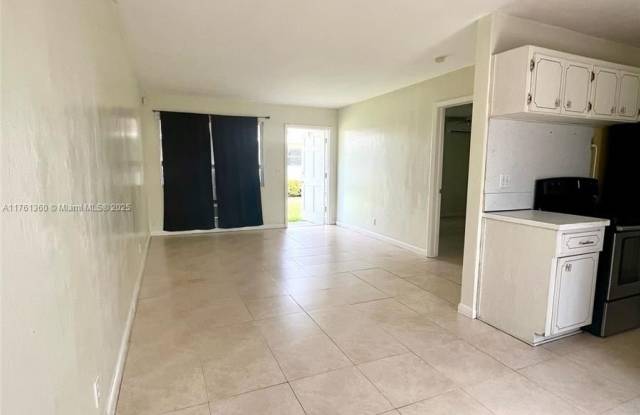 2730 TAYLOR ST photos photos