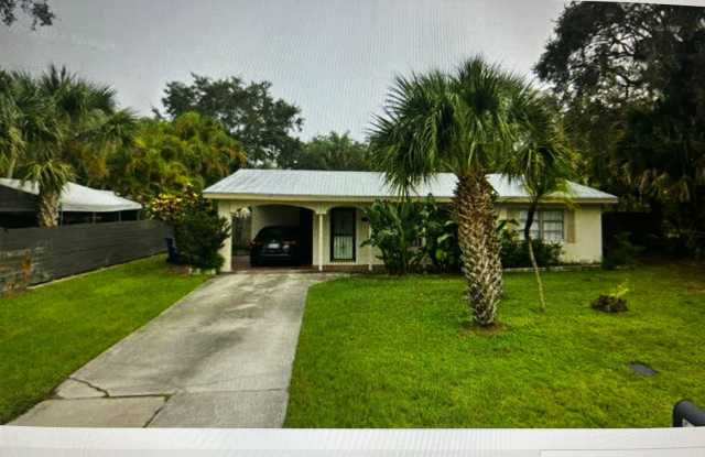Upgraded 2BR/2BA Home Just Minutes from Vero Beach photos photos