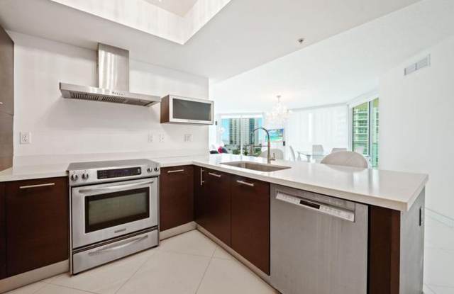 200 SUNNY ISLES Boulevard 2-806, Sunny Isles Beach, FL 33160 - 4398 Gallery 3