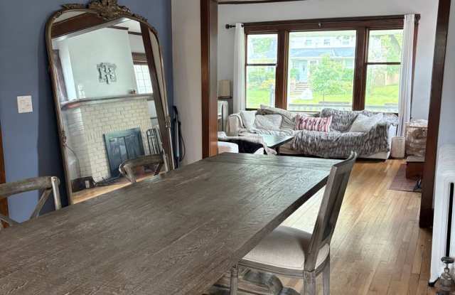 5 Bedroom Single Family House Gallery 4