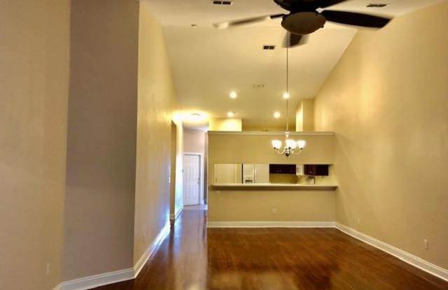 4200 Jade Loop Diamond Lakes Subdivision Gallery 2