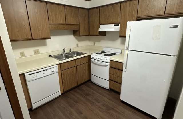 1 Bedroom 1 Bathroom Condo! - 3535 Ivy Commons Drive, Raleigh, NC 27606
