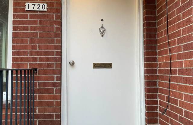 1718 E 10th St - 1718 East 10th Street, The Dalles, OR 97058