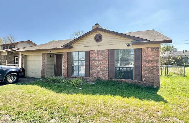 Viewable Now!  Small Pets Accepted! photos photos