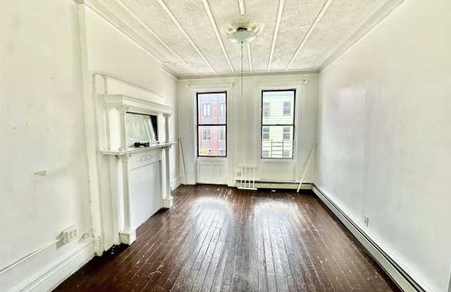 319 8TH ST photos photos