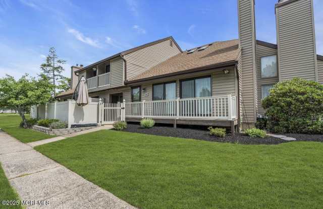18 Cotswold Circle unit: 7 photos photos