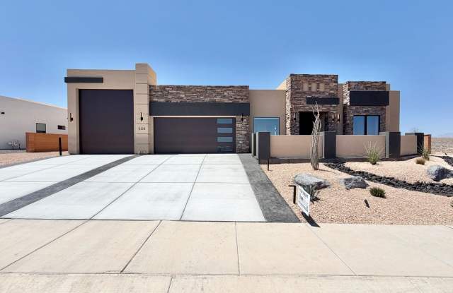 Beautiful Single-Level Home with Trail Access & Stunning Views!!! Pet Friendly! photos photos