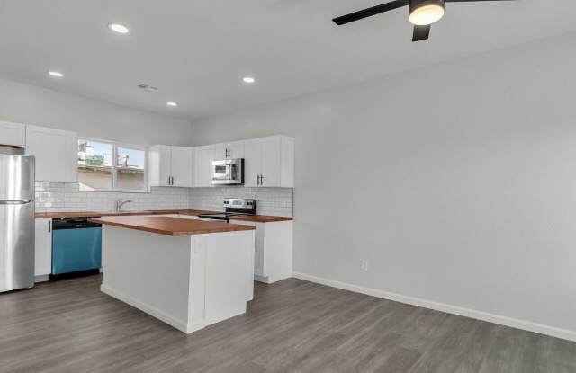 220 4th Avenue East Gallery 3
