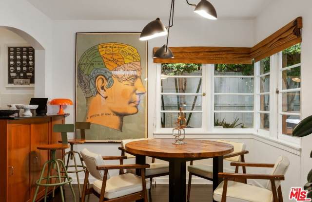 8467 Willoughby Ave photos photos