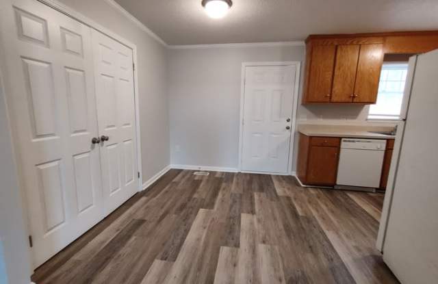 1217 Moss Acres Court Gallery 4