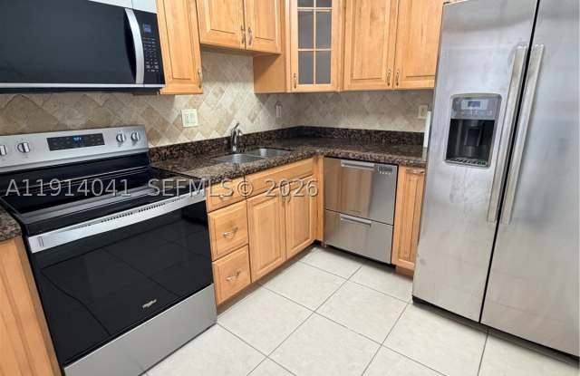 3701 N Country Club Dr Gallery 4