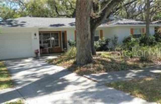 525 BROADWAY - 525 Broadway Street, Dunedin, FL 34698