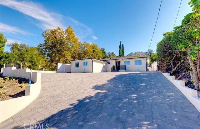 10904 Tujunga Canyon Boulevard Gallery 1