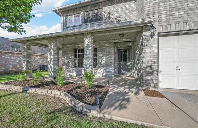 6503 White Oaks Lane Gallery 2