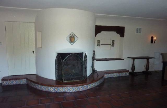 6868 Iris Cir - 6868 Iris Circle, Los Angeles, CA 90068