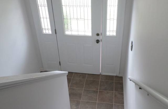 4 Bedroom 3 Bath House with 1 Car Garage Gallery 1