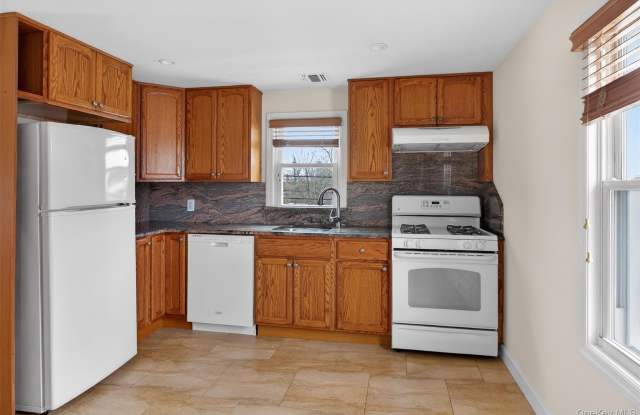 256 Royal Avenue photos photos