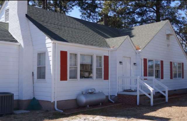 1809 N Road St photos photos