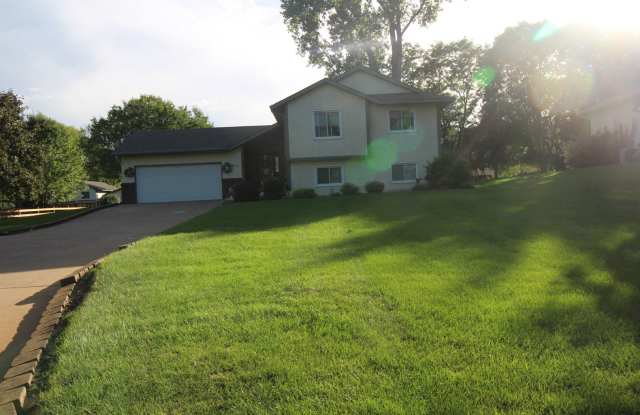 8615 215th st n Forest lake - 8615 215th Street North, Forest Lake, MN 55025