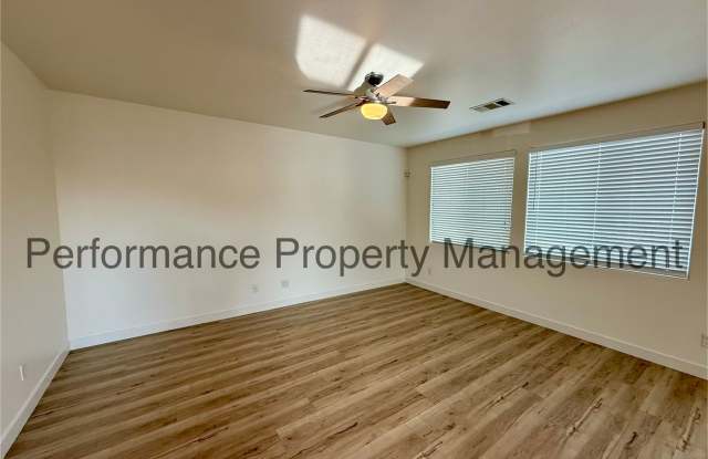 Cute 4 Bed/2 Bath NW Bakersfield Home w/ RBP & Deposit Alternative Option Gallery 4