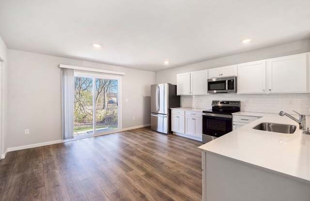 Move in by September 30th and receive FREE rent for both September and October. Take advantage of this limited-time offer and enjoy significant savings at move-in with a reduced security deposit of just $1,000! Gallery 4