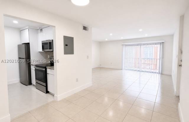 7160 Fairway Dr Gallery 2