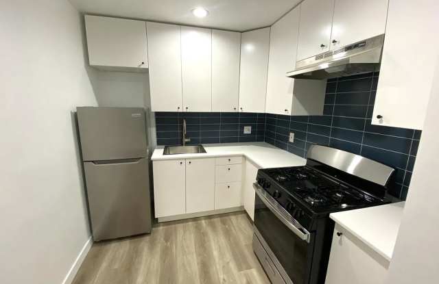 730 E San Antonio Dr photos photos