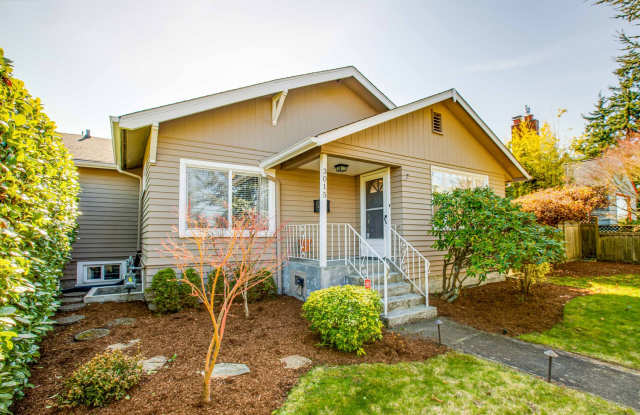 3bd/2ba Seattle Home photos photos
