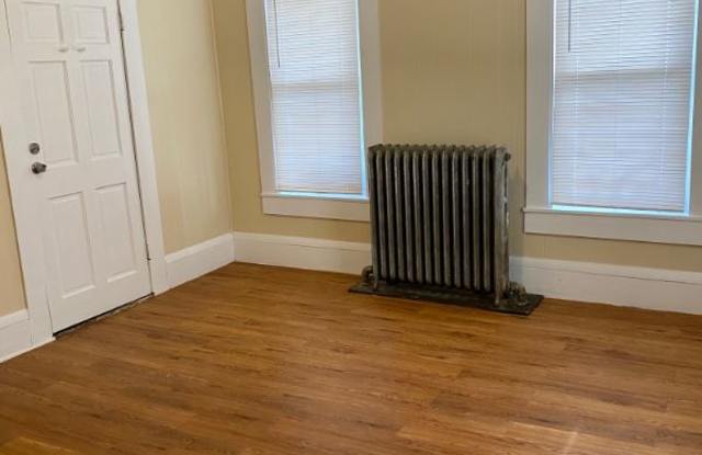 207 Lincoln St 1 Gallery 4