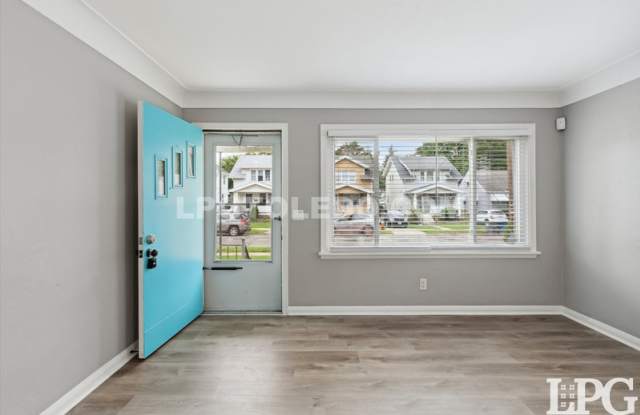3648 Watson Ave - 3648 Watson Avenue, Toledo, OH 43612